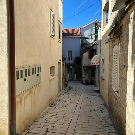 Apartman Radunica Old Town - 1 *